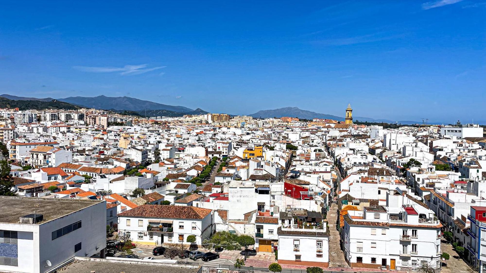 Infinity Estepona Centro Exterior photo